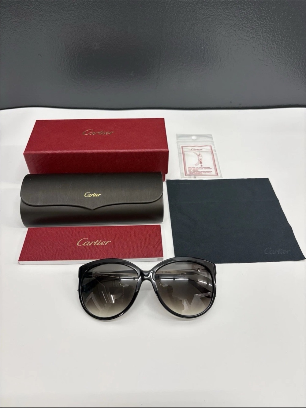 Cartier Trinity Sunglasses Black Frame Gradient Lens Women Oversized Box Case